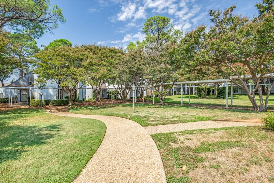 412 Hollyhill Lane, Denton, TX 76205 - Image #2