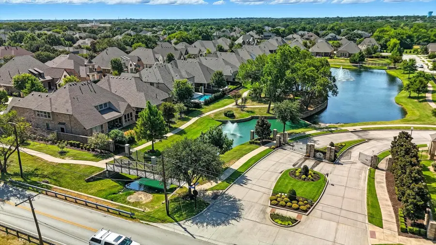 5903 Crescent Lane, Colleyville, TX 76034 - Image #2