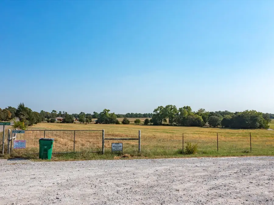 276 Legacy Lane, Bowie, TX 76230 - Image #2