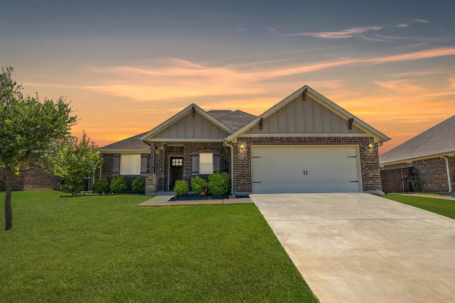 4017 Kensington Drive, Sanger, TX 76266 - Image #2