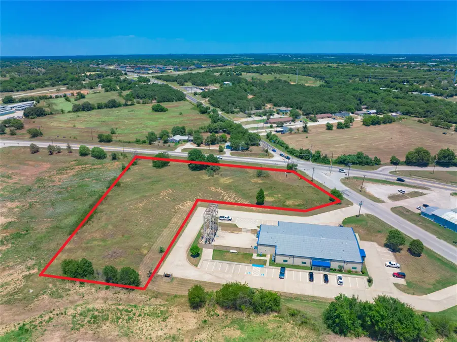 1425 N Bowie Drive, Weatherford, TX 76086 - Image #2
