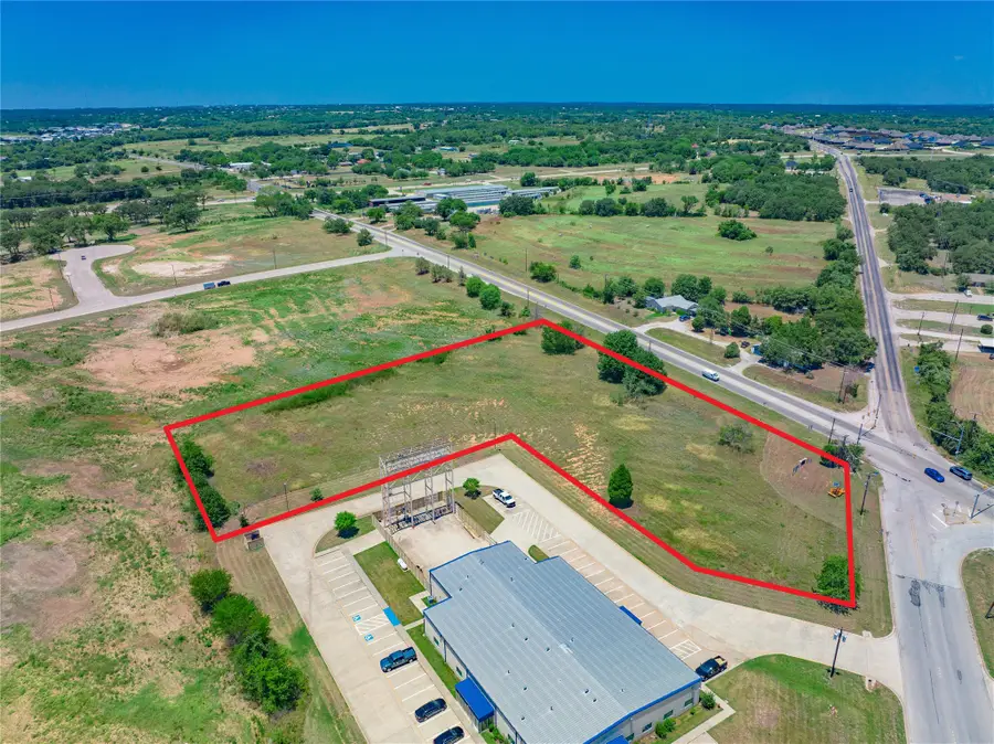 1425 N Bowie Drive, Weatherford, TX 76086 - Image #3
