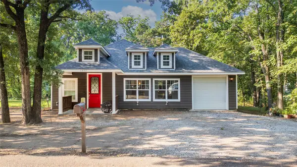 2435 Live Oak Street, Quinlan, TX 75474