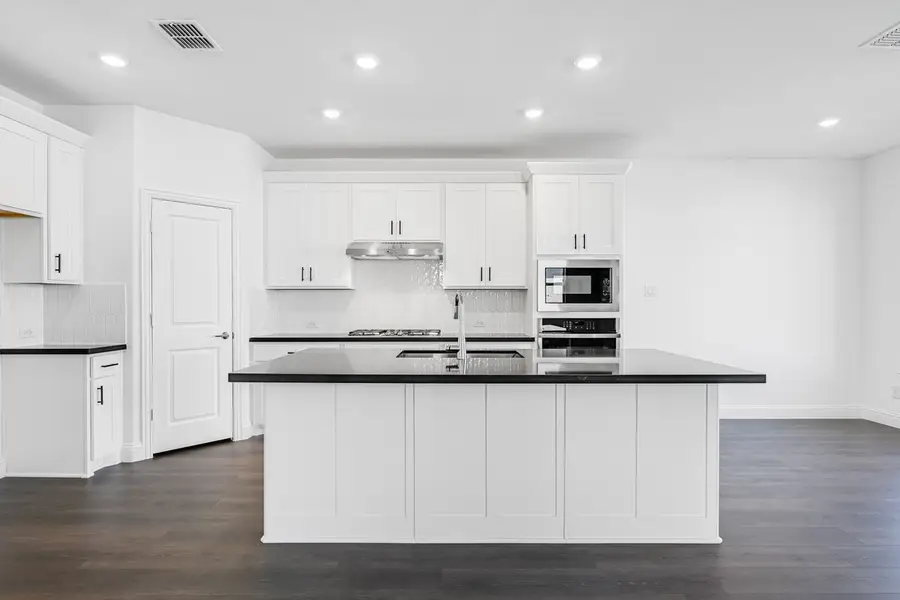 3309 Little Bluestem Road, Celina, TX 75009 - Image #2