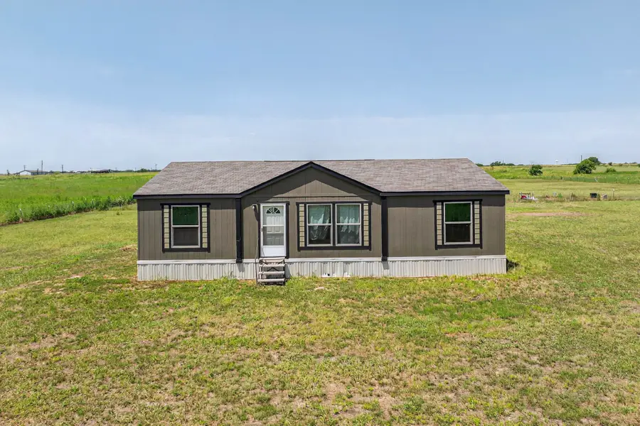 1295 Shook Road, Whitesboro, TX 76273 - Image #3