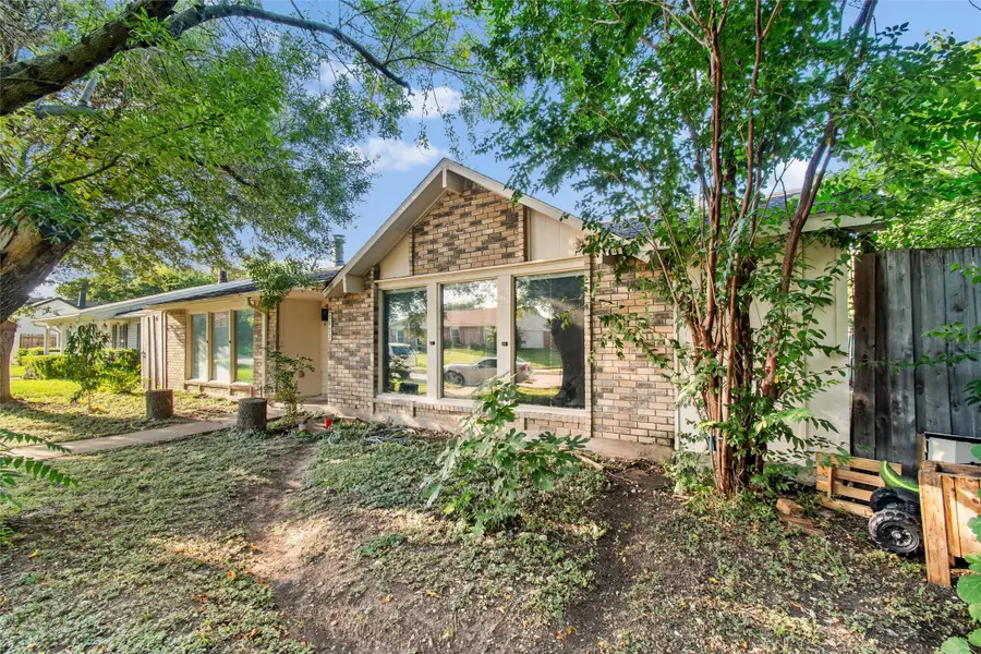 9853 Sophora Circle, Dallas, TX 75249 - Image #3