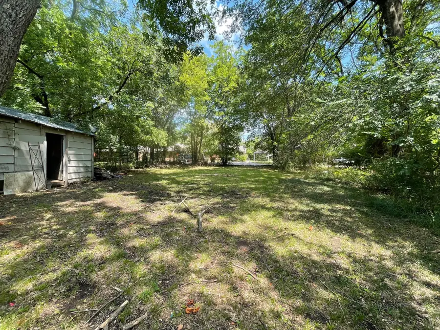 939 SE 12th Street, Paris, TX 75460 - Image #3