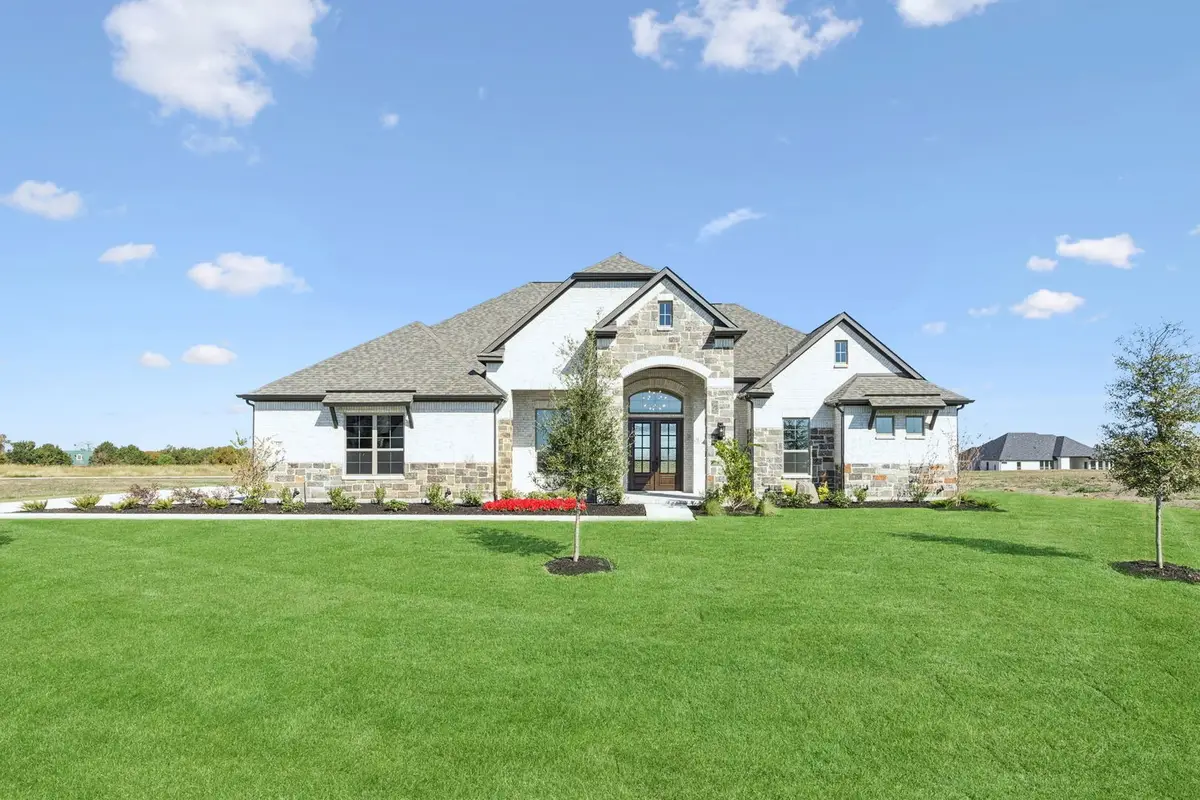 120 S Swan Lake Drive, Waxahachie, TX 75165 - Image #1