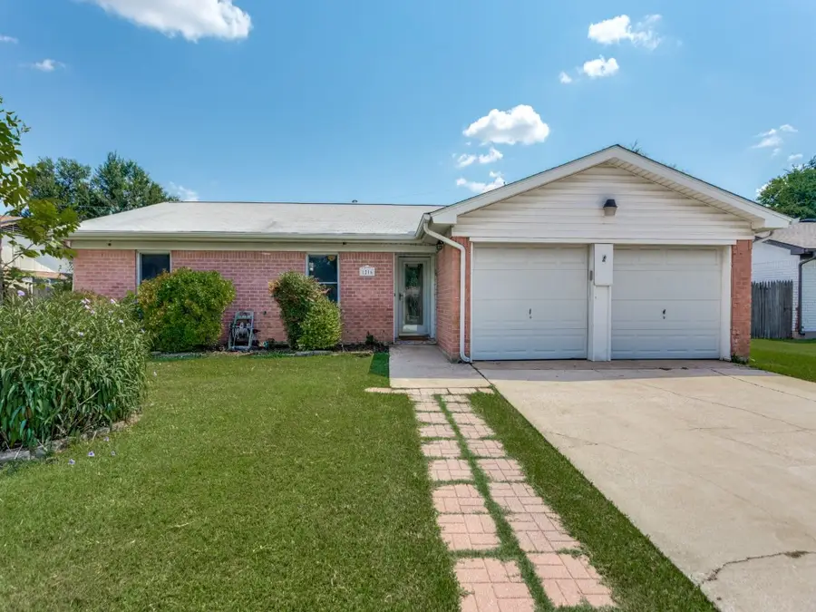 1216 Manning Street, Benbrook, TX 76126 - Image #3