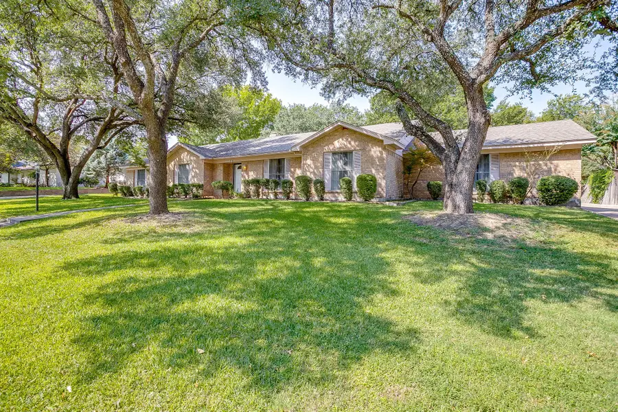 4216 Winding Way, Benbrook, TX 76126 - Image #3