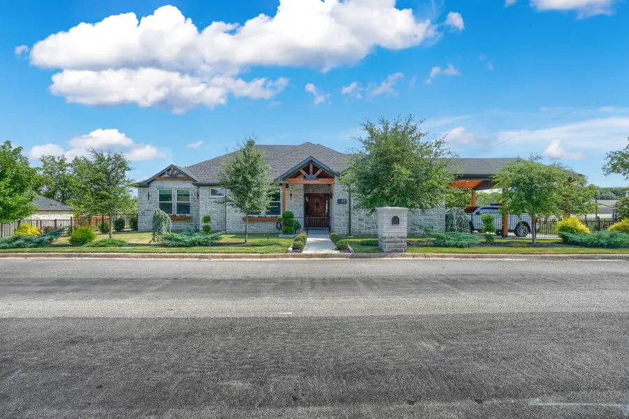 820 E Heath Street, Rockwall, TX 75087 - Image #2