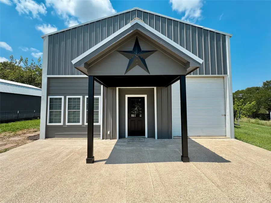 608 Mason Drive, Seven Points, TX 75143 - Image #2