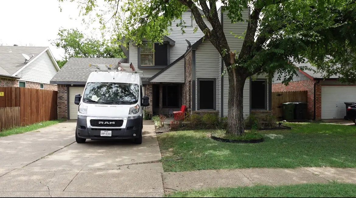 5527 Creek Valley Drive, Arlington, TX 76018 - Image #1