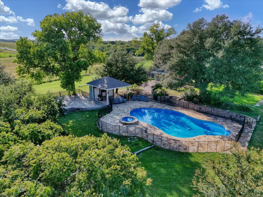 2275 W Moonlight Drive, Robinson, TX 76706 - Image #2