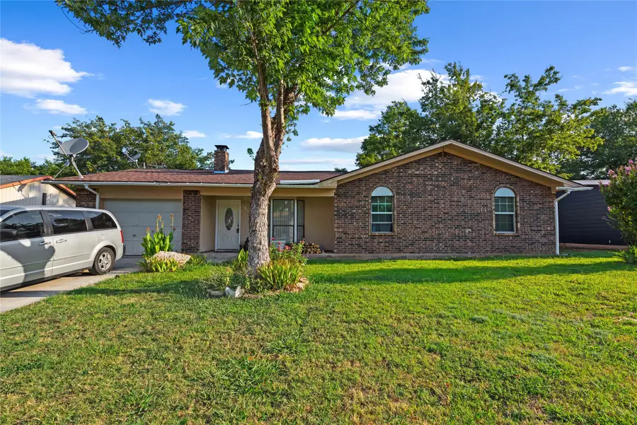 1013 Newby Avenue, Bridgeport, TX 76426 - Image #3