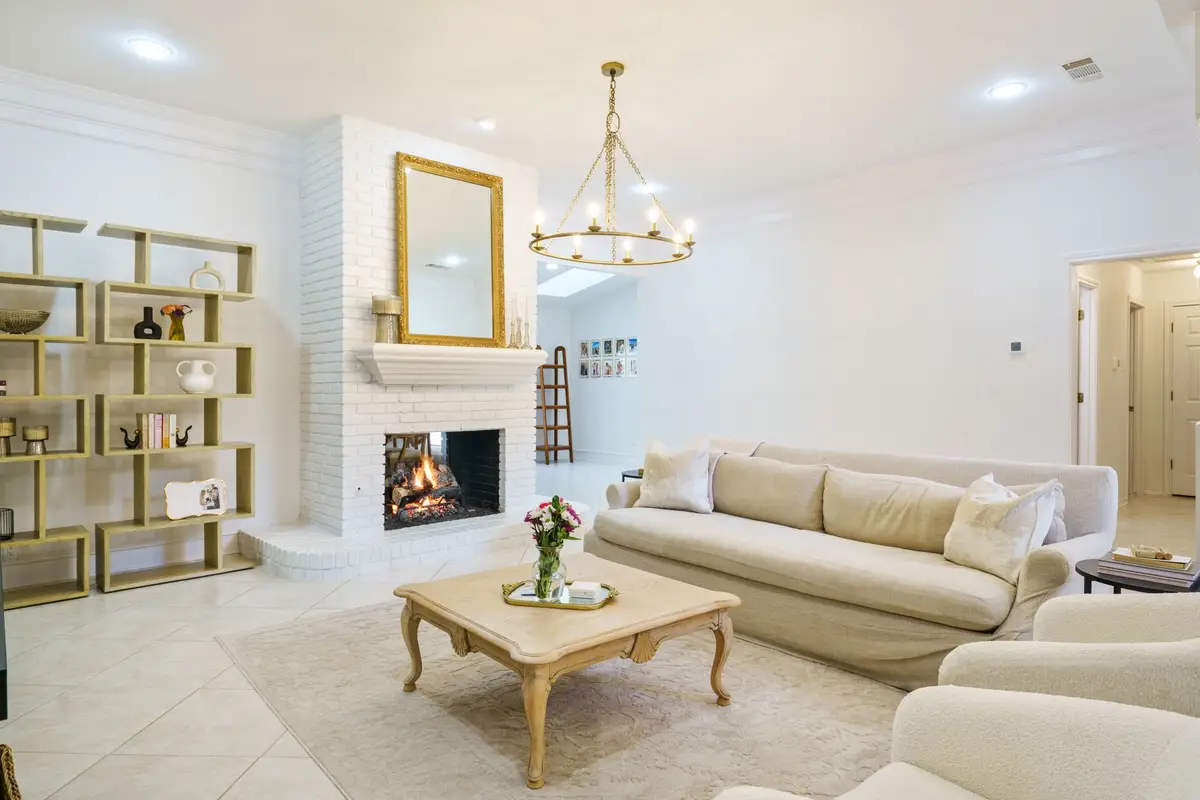 1929 Shadow Trail, Plano, TX 75075 - Image #1