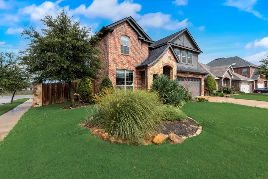 937 Lost Heather Drive, Saginaw, TX 76179 - Image #3