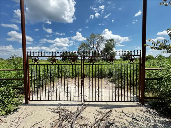 1211 W Simonds Road, Seagoville, TX 75159