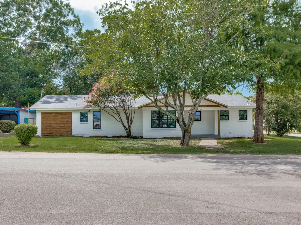 600 S 5th Street, Grandview, TX 76050 - #1