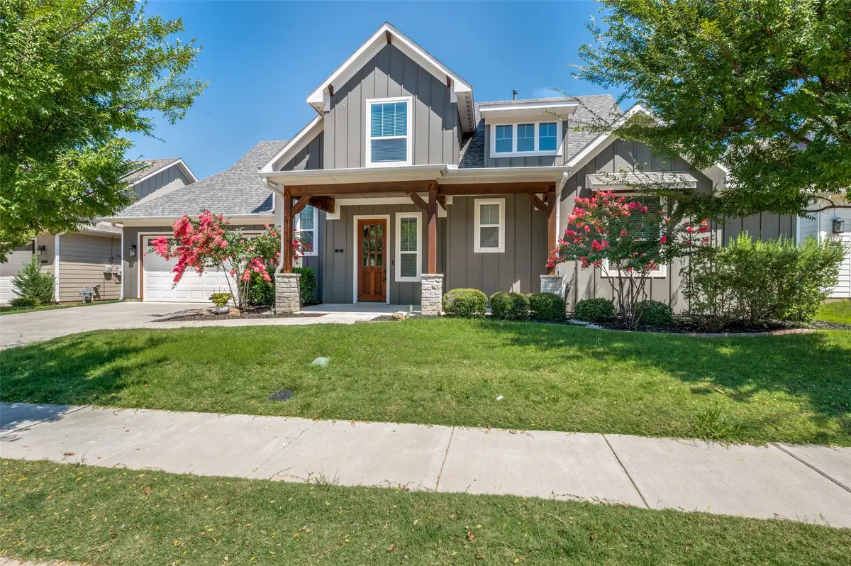 413 Village Way, Argyle, TX 76226 - Image #1