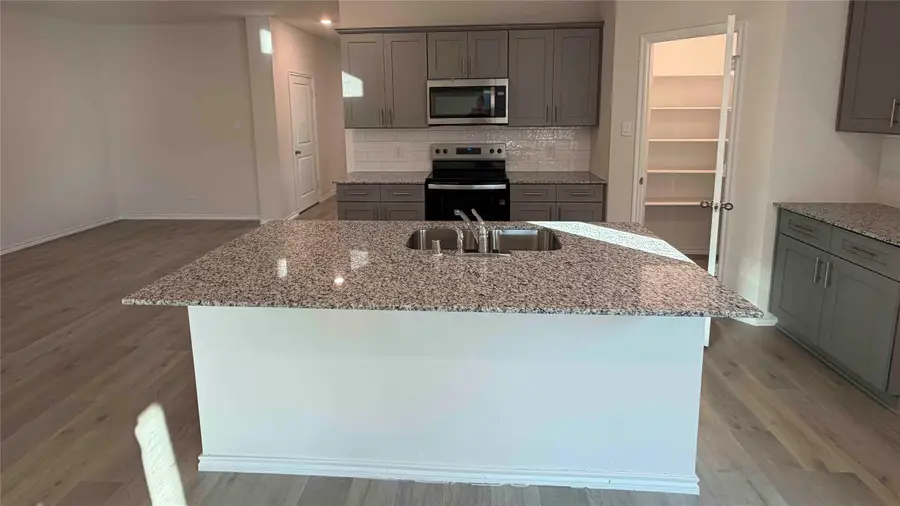 1543 Brooke Drive, Tyler, TX 75704 - Image #2