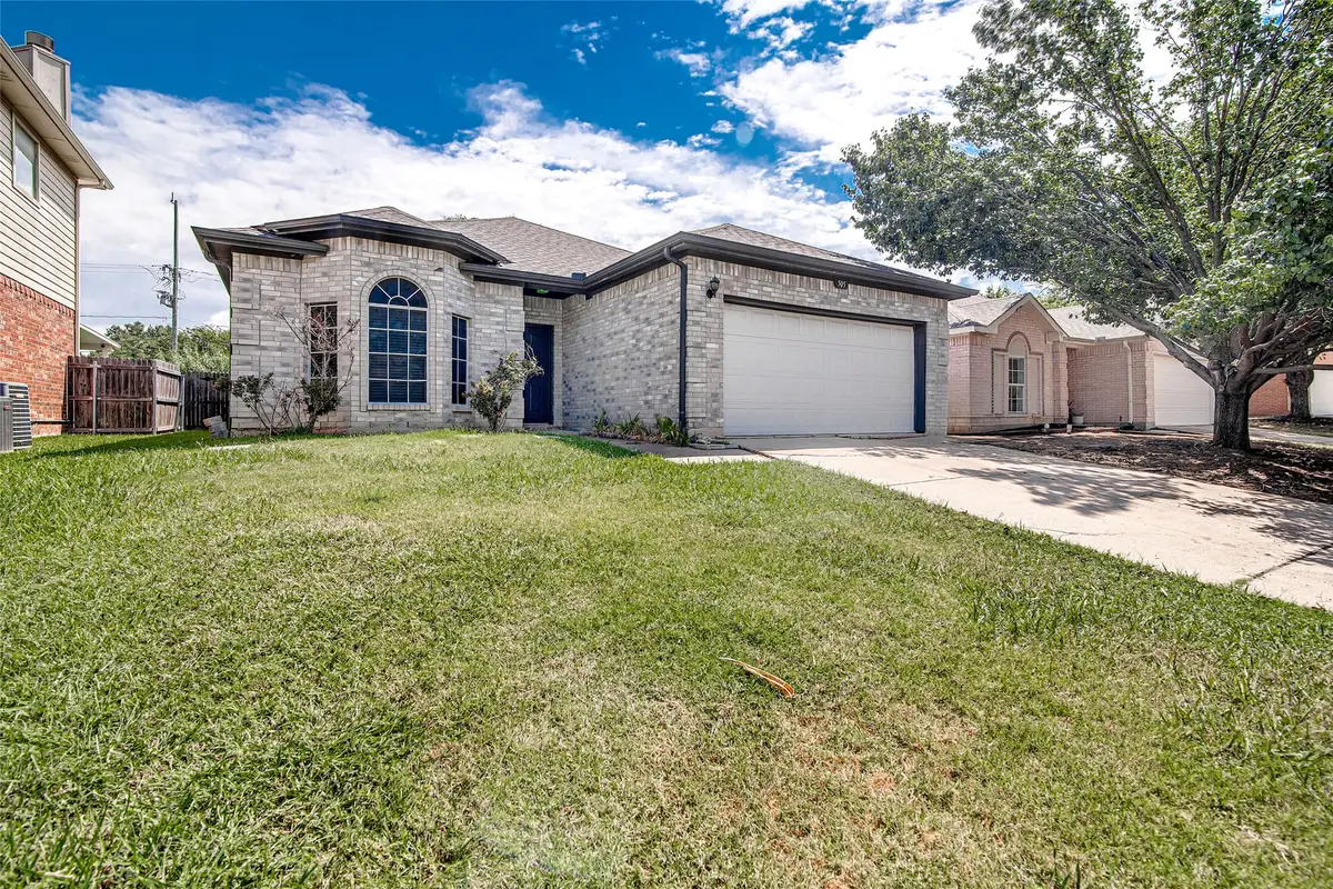 505 Blueberry Hill Lane, Mansfield, TX 76063 - Image #1