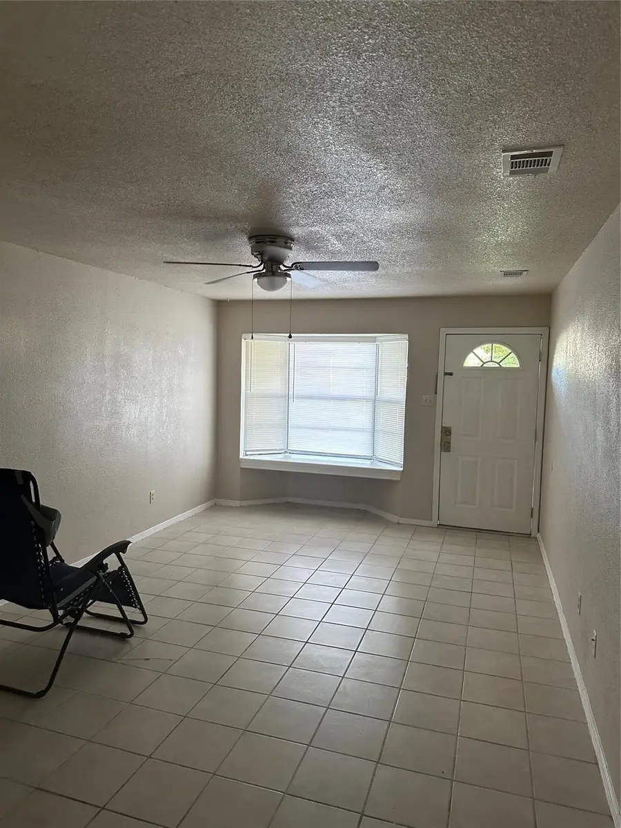 1613 Whiteoak Drive, Garland, TX 75040 - Image #2