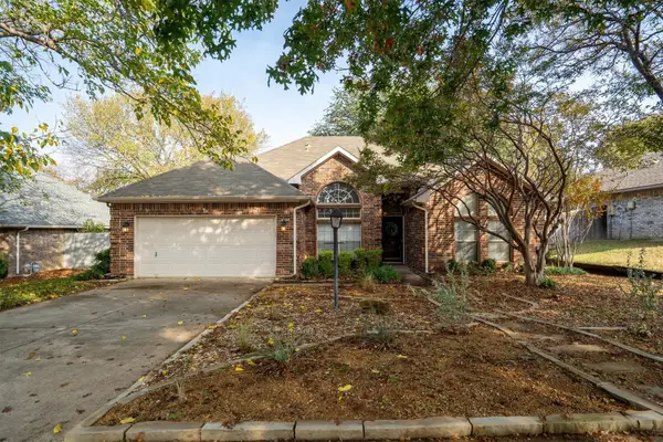 2944 Chris Lane, Grapevine, TX 76051