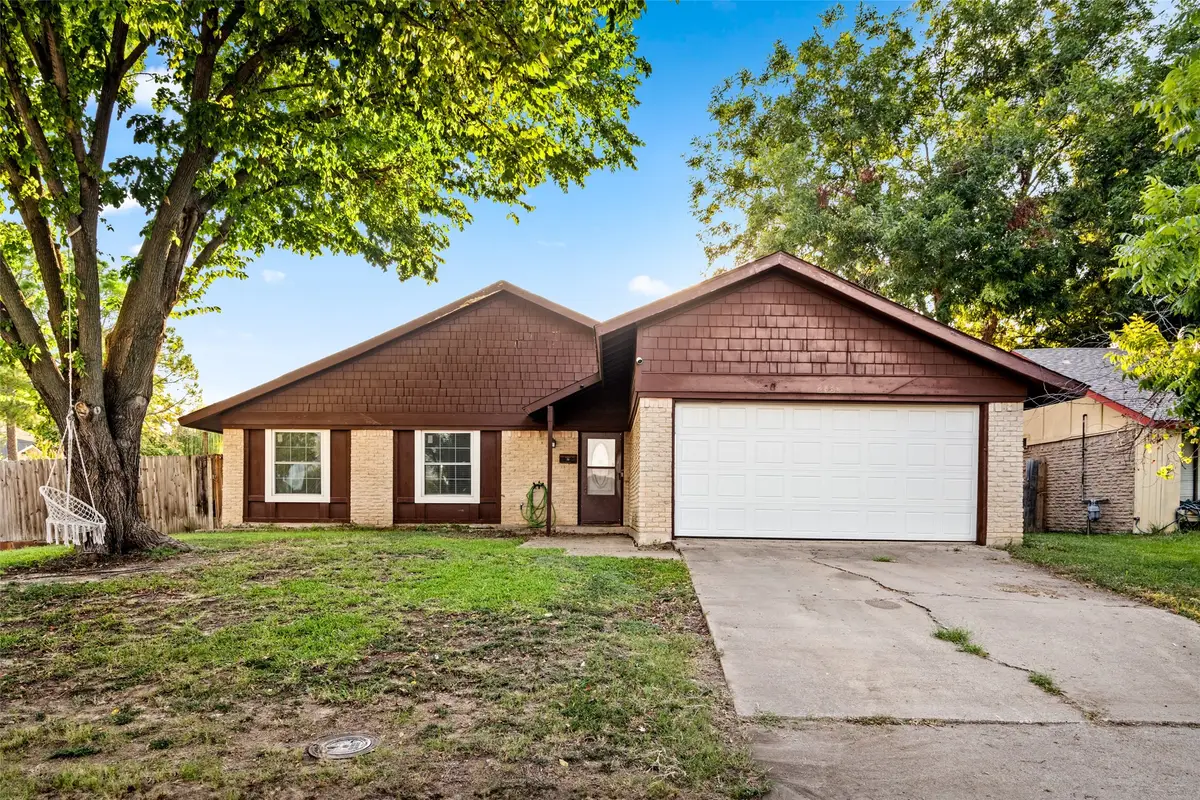 2837 Corrida Court, Grand Prairie, TX 75052 - Image #1