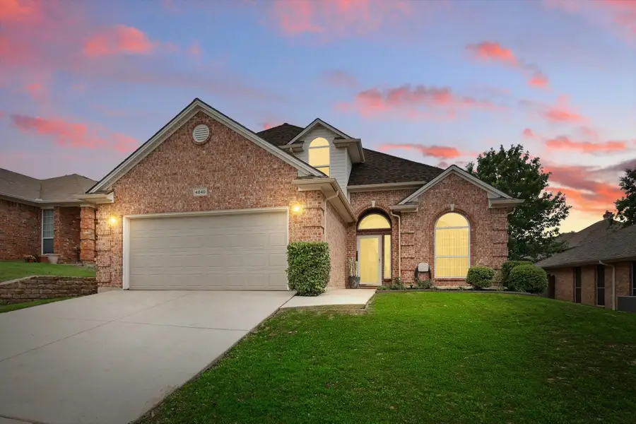 4840 Valley Springs Trail, Fort Worth, TX 76244 - Image #2