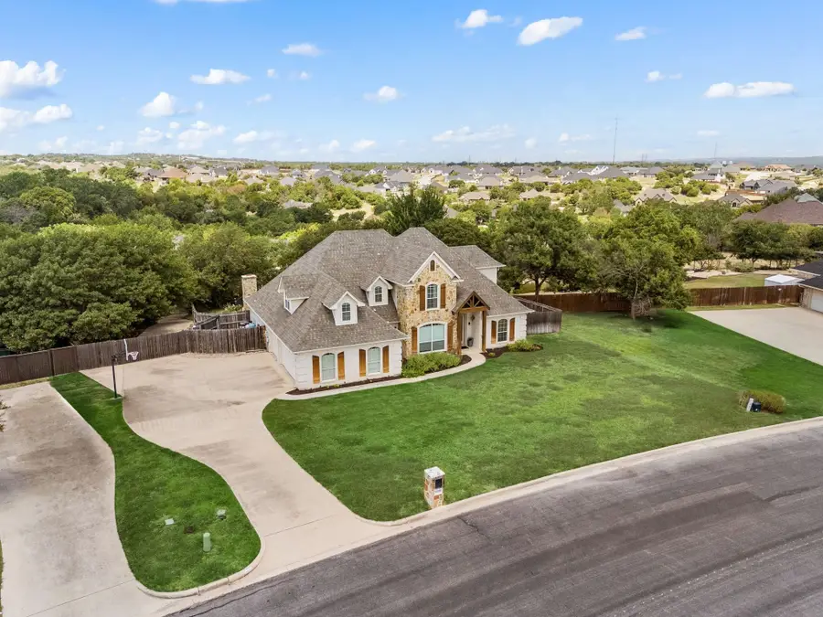 3409 Foot Hills Drive, Weatherford, TX 76087 - Image #2