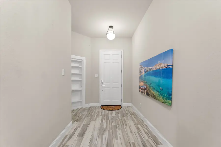 504 Grayson Lane, Lake Dallas, TX 75065 - Image #2