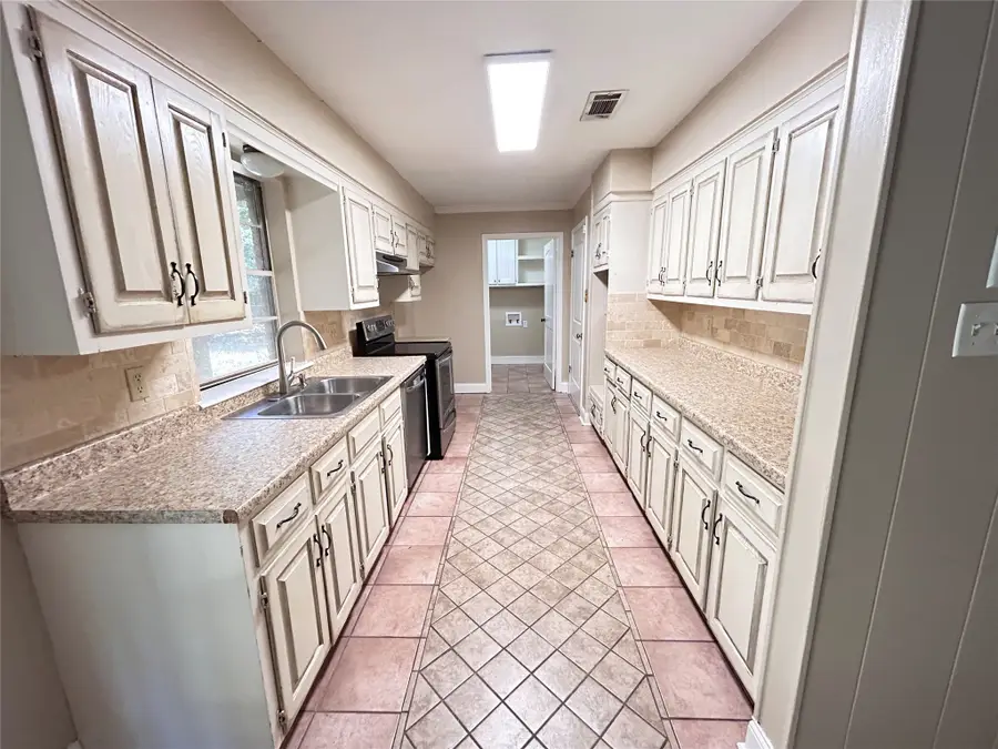 1211 Georgia Street, Sulphur Springs, TX 75482 - Image #3