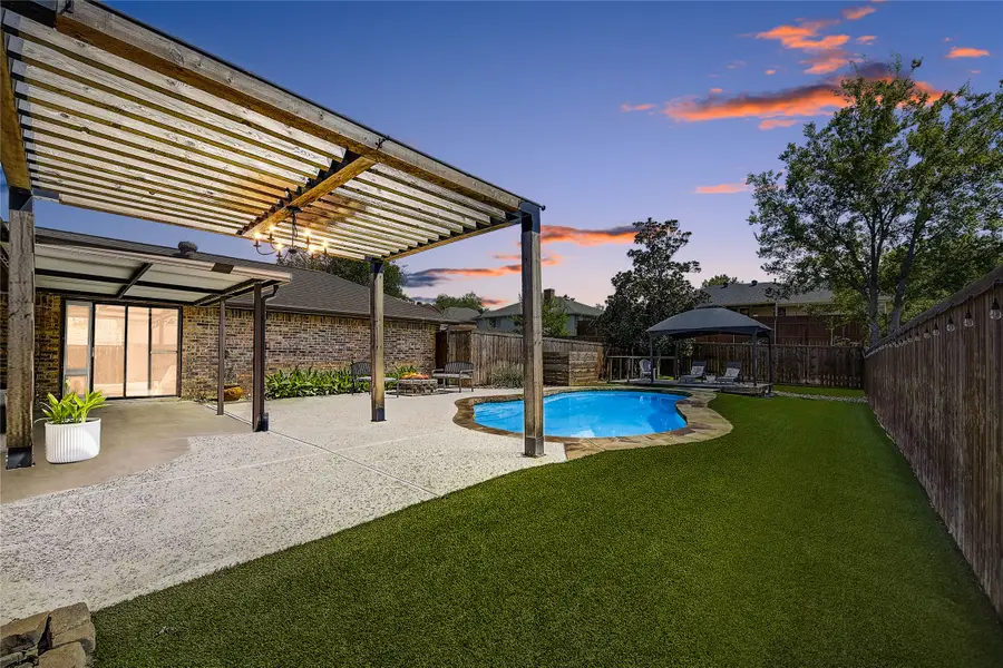 1716 Rosemeade Circle, Carrollton, TX 75007 - Image #2