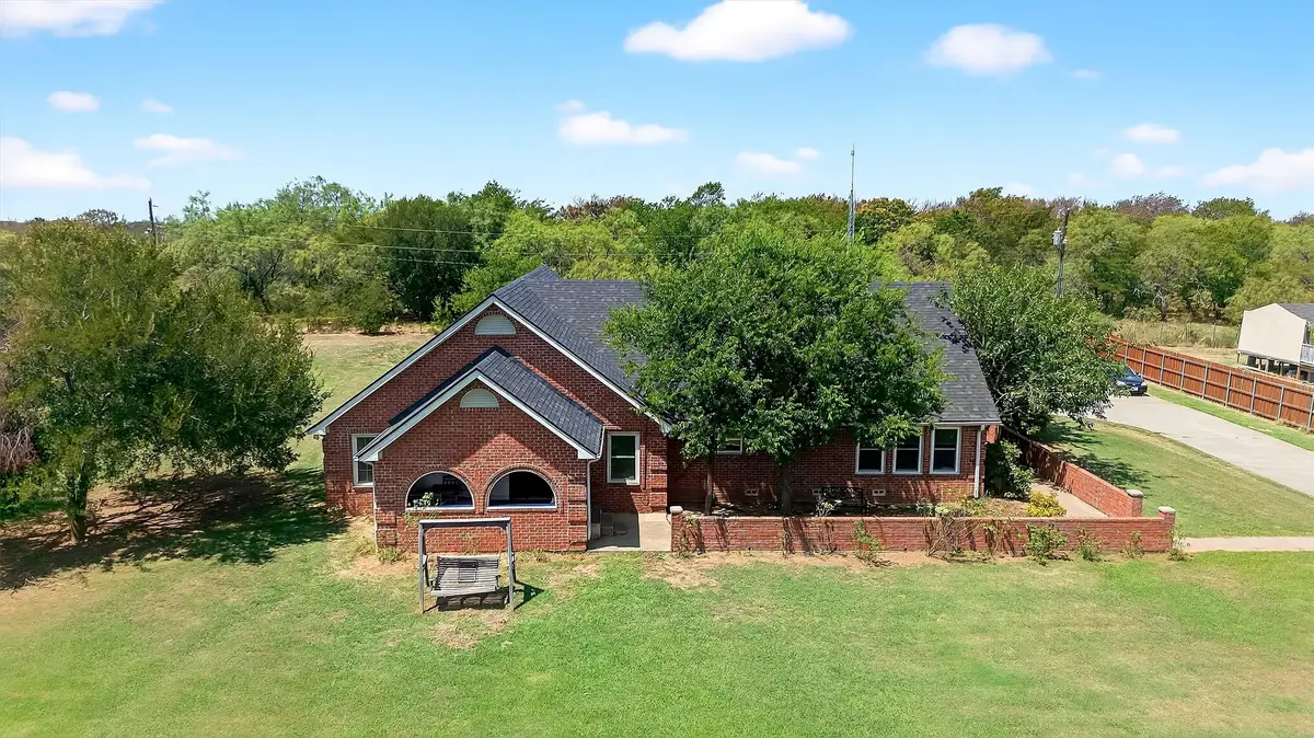 655 Naylor Road, Sherman, TX 75092 - Image #1