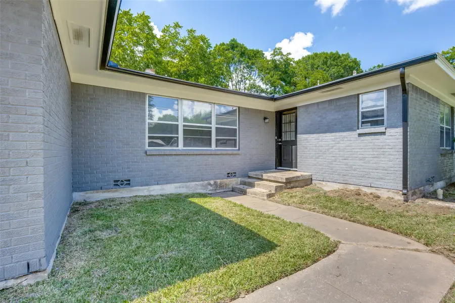 1116 S Idlewild Drive, Sherman, TX 75090 - Image #3