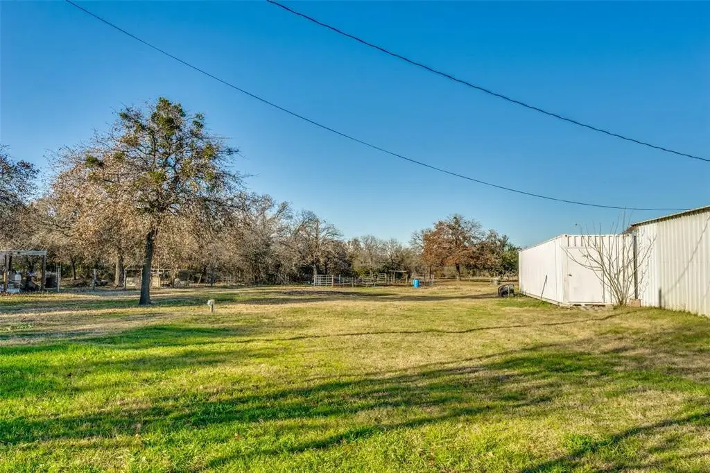 319 County Road 4868, Boyd, TX 76023 - Image #1