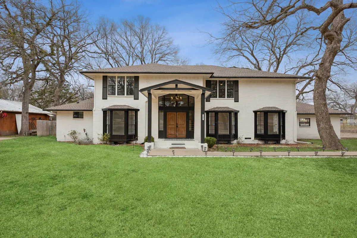 101 Forest Brook Street, Oak Leaf, TX 75154 - Image #1