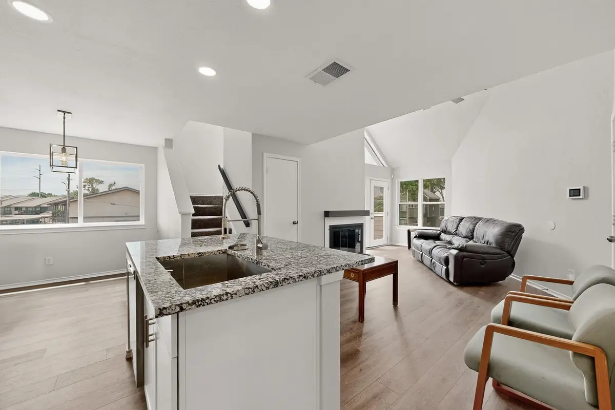 9809 Walnut Street #E209, Dallas, TX 75243 - Image #1