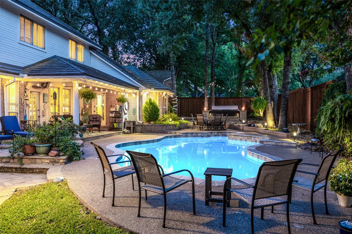 5000 Bridgewater Drive, Arlington, TX 76017 - Image #1