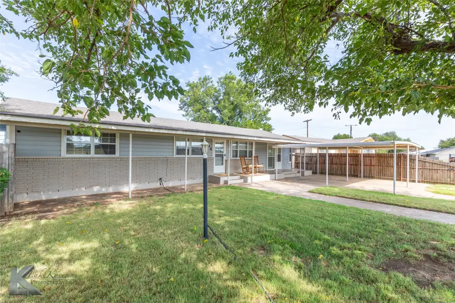 704 S Central Avenue, Knox City, TX 79529 - Image #2