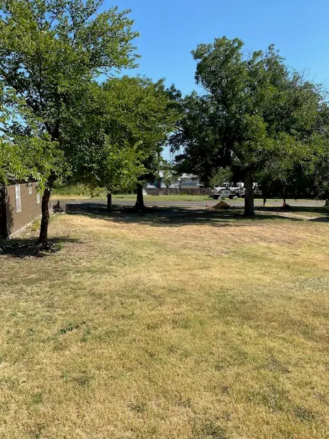 905 W Oak Street, Weatherford, TX 76086 - Image #3