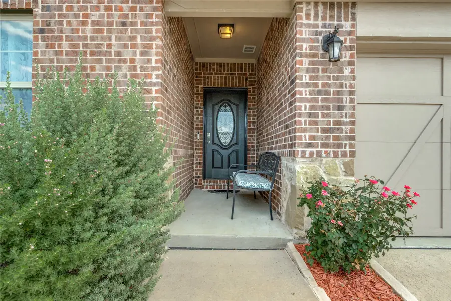 1208 Johnson Drive, Celina, TX 75009 - Image #3