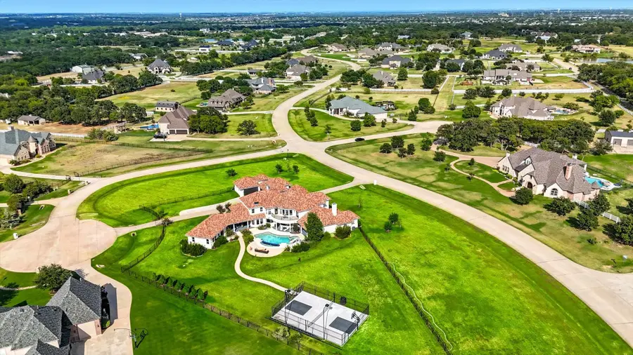 811 Noble Champions Way, Bartonville, TX 76226 - Image #2