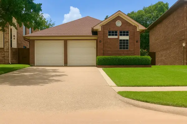 1355 Jasmine Drive, Lewisville, TX 75077