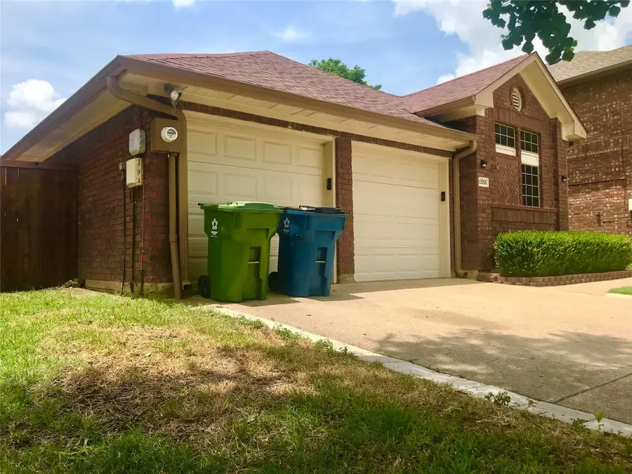 1355 Jasmine Drive, Lewisville, TX 75077 - Image #3