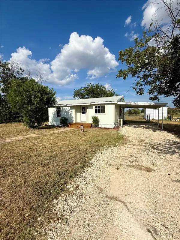 709 Fourth Street, Bangs, TX 76823