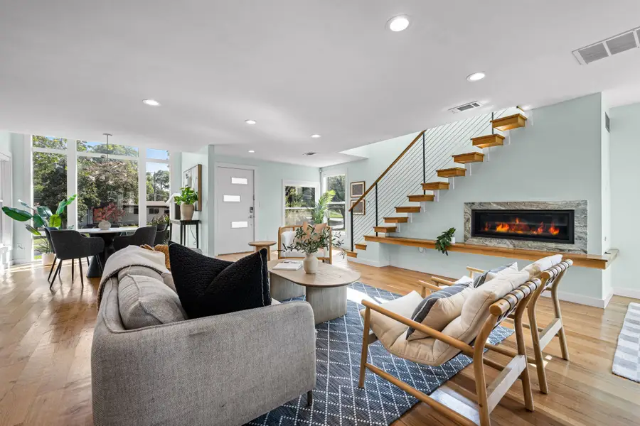 2547 Wentworth Street, Dallas, TX 75211 - Image #3