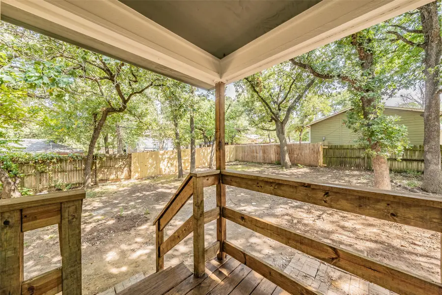 110 Bluebonnet Drive, Highland Village, TX 75077 - Image #2