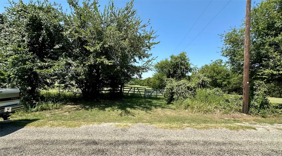 8401 County Rd 305, Grandview, TX 76050 - Image #2